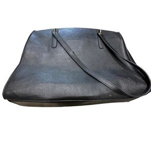 Anne Klein Black Leather Purse with Zip Closure